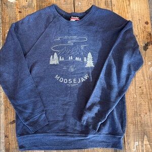 Moosejaw Men's Blue Outdoor Graphic Crewneck Sweater